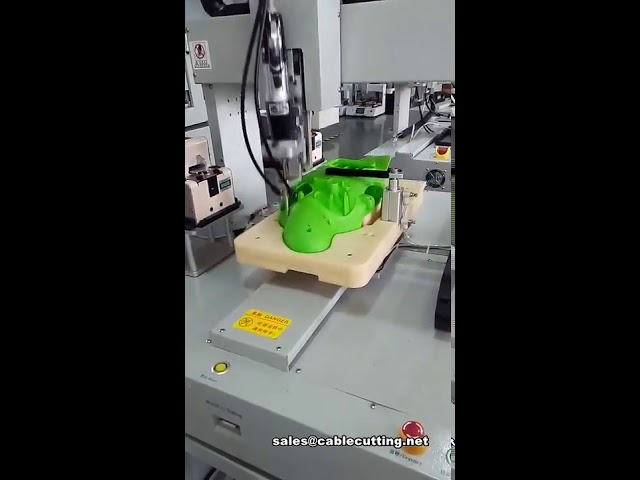 automatic screw fastening machine