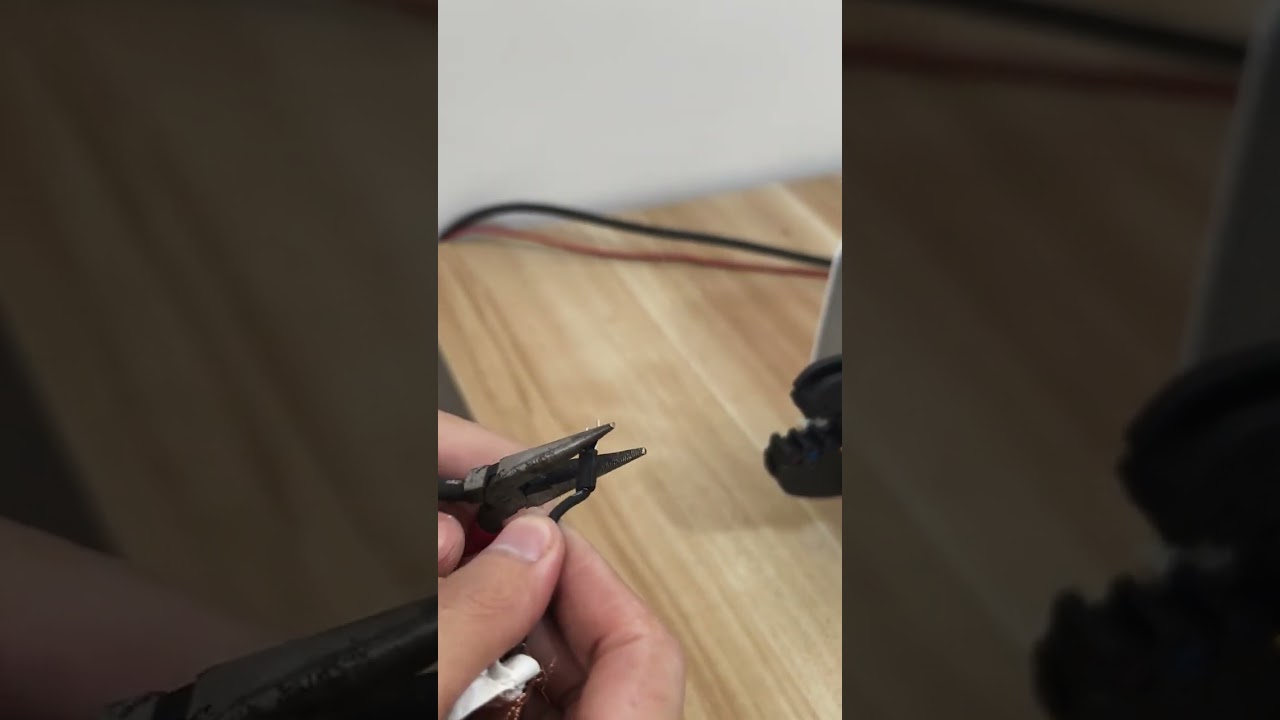 Versatile Electric Crimping Machine for Various Terminal Types #factory #machine