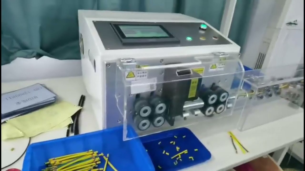 Fully Automatic Multi-Core Sheathed Wire 6-70 Square mm Cable Cutting and Stripping Machine